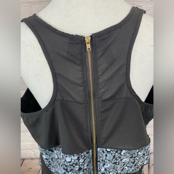 Kylie Leopard Tank Top size Large - Picture 7 of 8